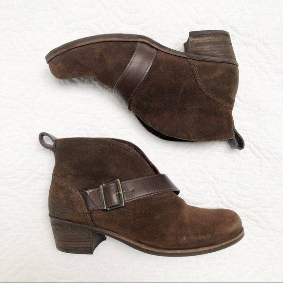 Ugg Wright Belted Bootie Brown Suede Womens Sz 6 - Picture 8 of 8